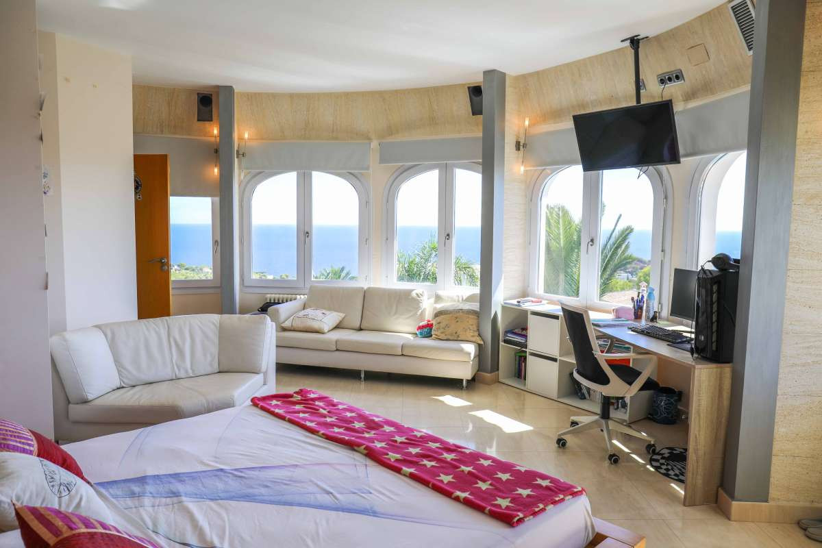 5 Bed Townhouse for sale in Javea Costa Blanca, Alicante, Spain