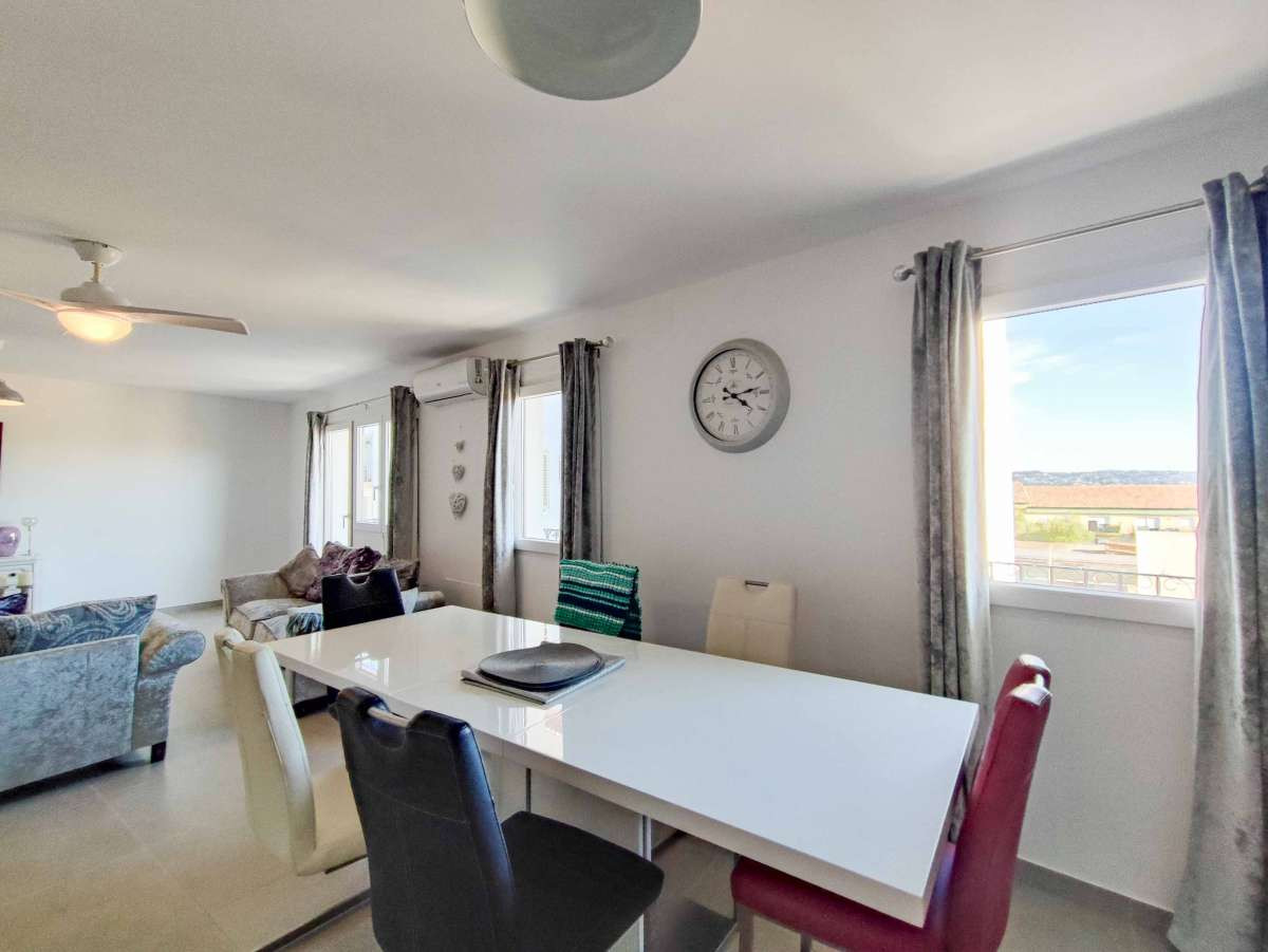 Se vende Apartamento Planta Media de 3 dormitorios en Costa Blanca, Alicante, España