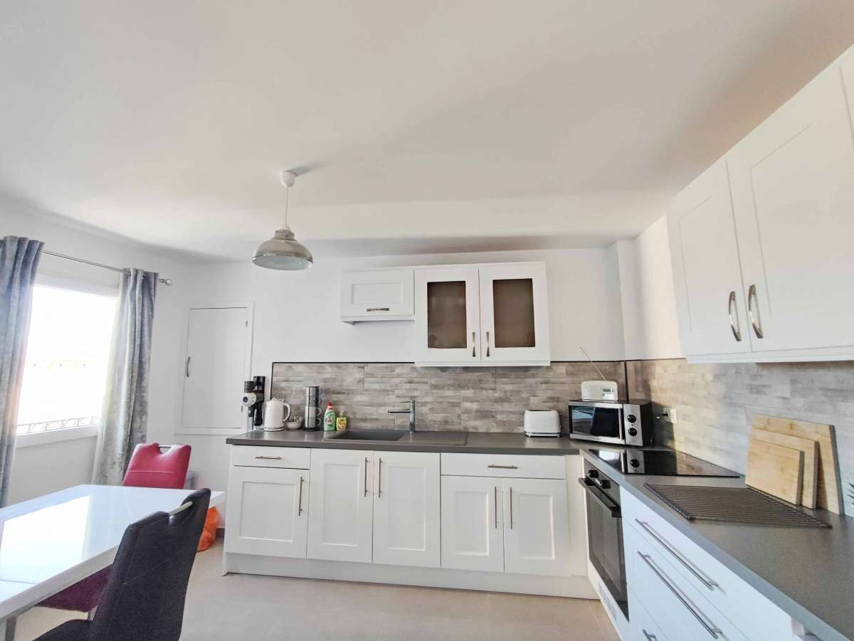Se vende Apartamento Planta Media de 3 dormitorios en Costa Blanca, Alicante, España