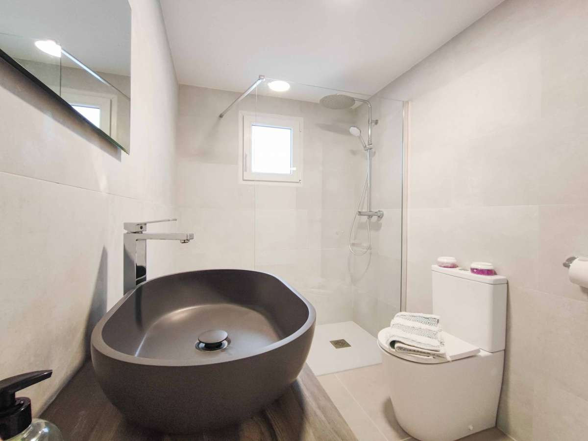 Se vende Apartamento Planta Media de 3 dormitorios en Costa Blanca, Alicante, España
