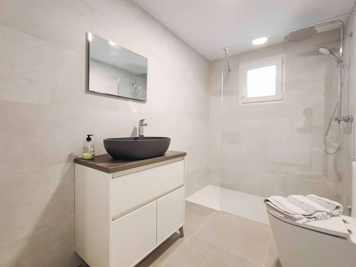 Se vende Apartamento Planta Media de 3 dormitorios en Costa Blanca, Alicante, España