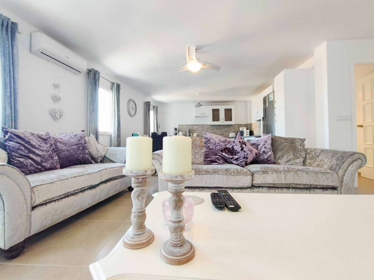 Se vende Apartamento Planta Media de 3 dormitorios en Costa Blanca, Alicante, España