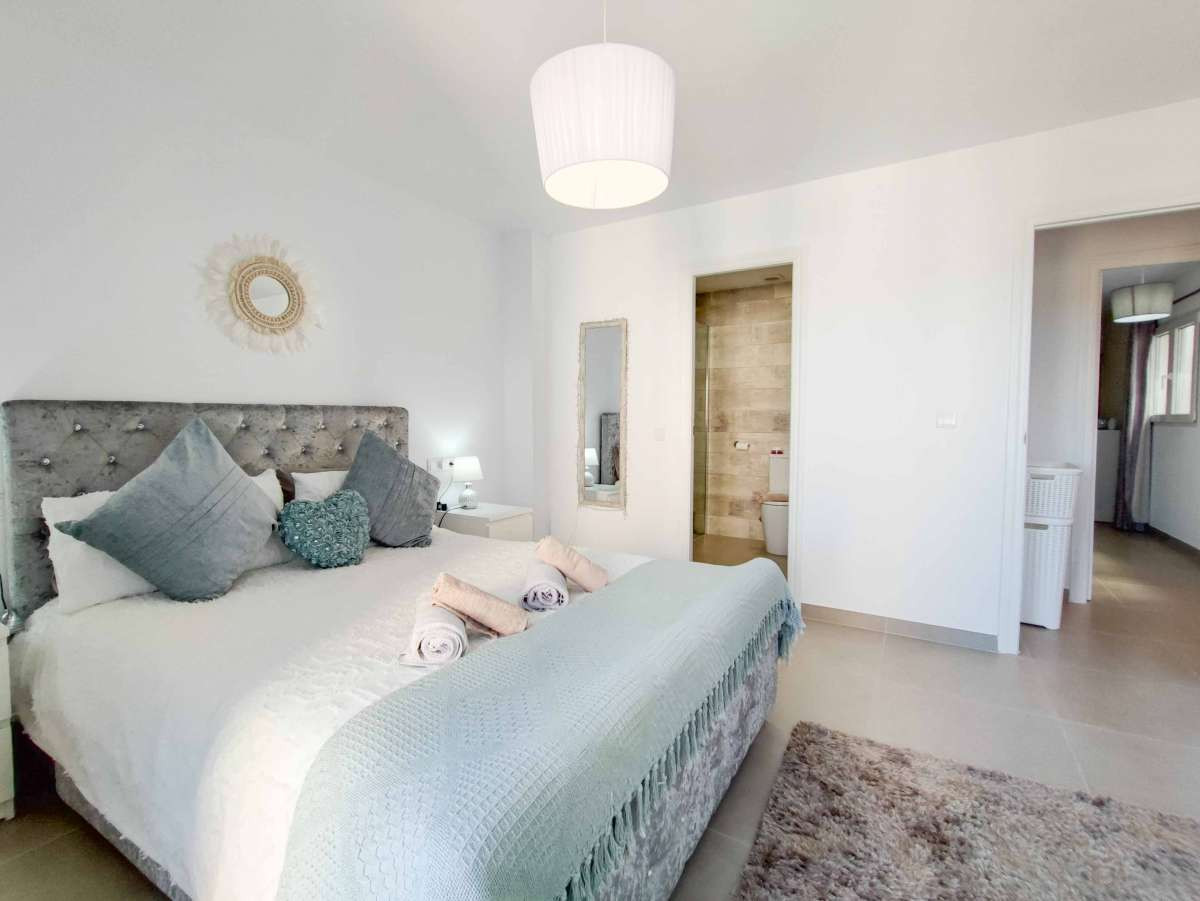 Se vende Apartamento Planta Media de 3 dormitorios en Costa Blanca, Alicante, España