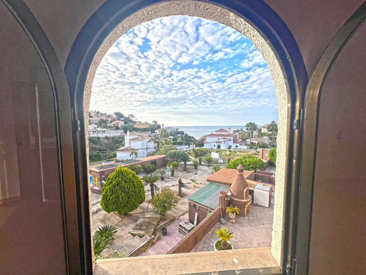 4 Bed Townhouse for sale in Calpe Costa Blanca, Alicante, Spain