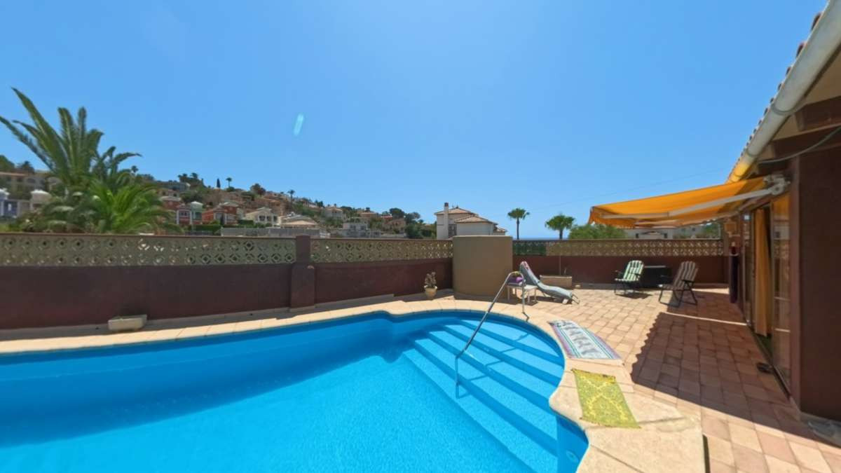 4 Bed Townhouse for sale in Calpe Costa Blanca, Alicante, Spain