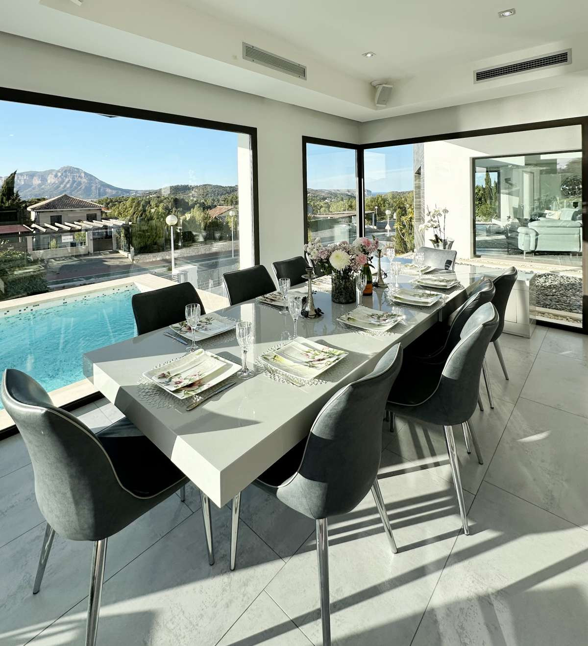 5 Bed Townhouse for sale in Javea Costa Blanca, Alicante, Spain