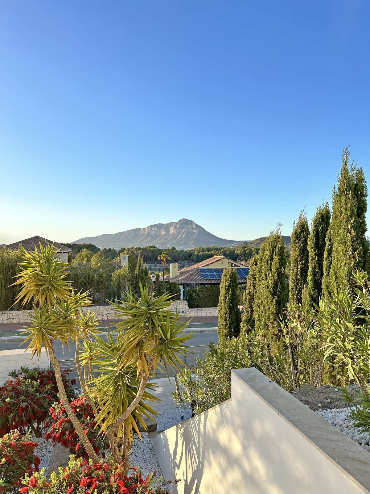5 Bed Townhouse for sale in Javea Costa Blanca, Alicante, Spain