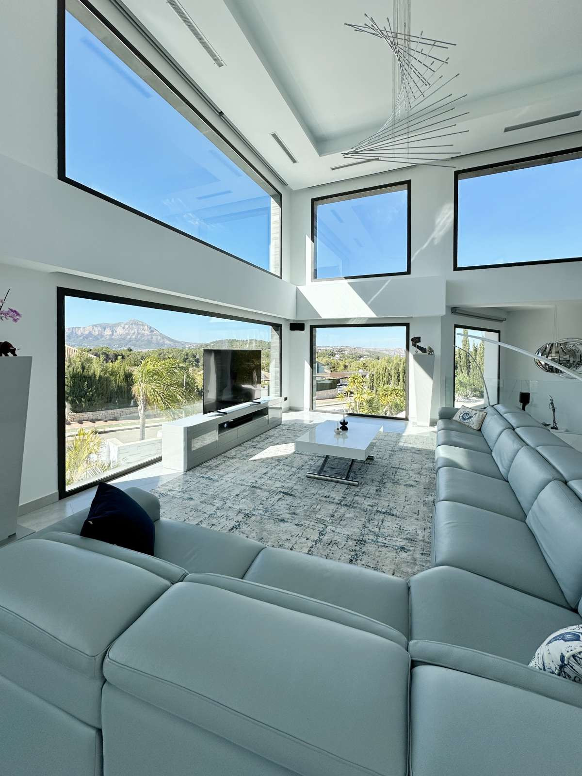5 Bed Townhouse for sale in Javea Costa Blanca, Alicante, Spain