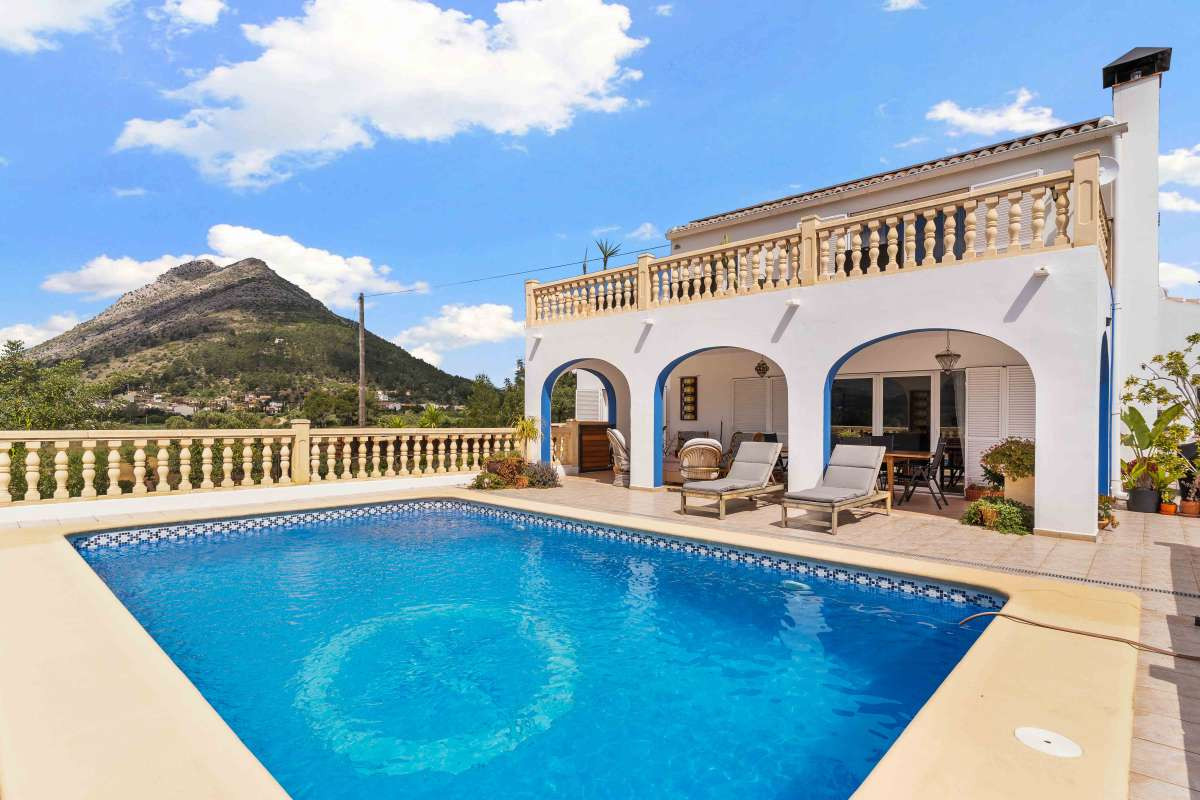 4 Bed Townhouse for sale in Murla Costa Blanca, Alicante, Spain
