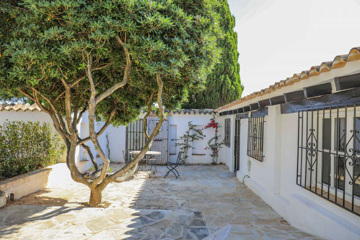5 Bed Townhouse for sale in Jesús Pobre Costa Blanca, Alicante, Spain