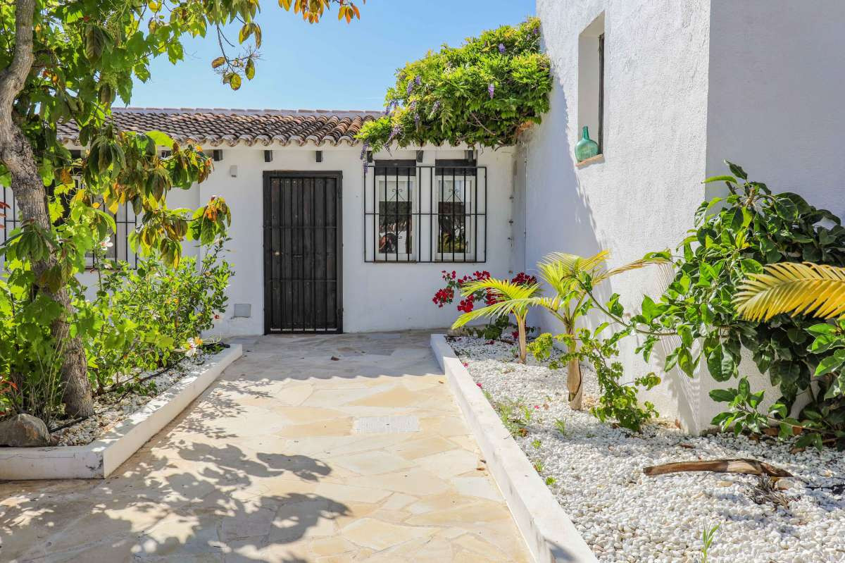 5 Bed Townhouse for sale in Jesús Pobre Costa Blanca, Alicante, Spain