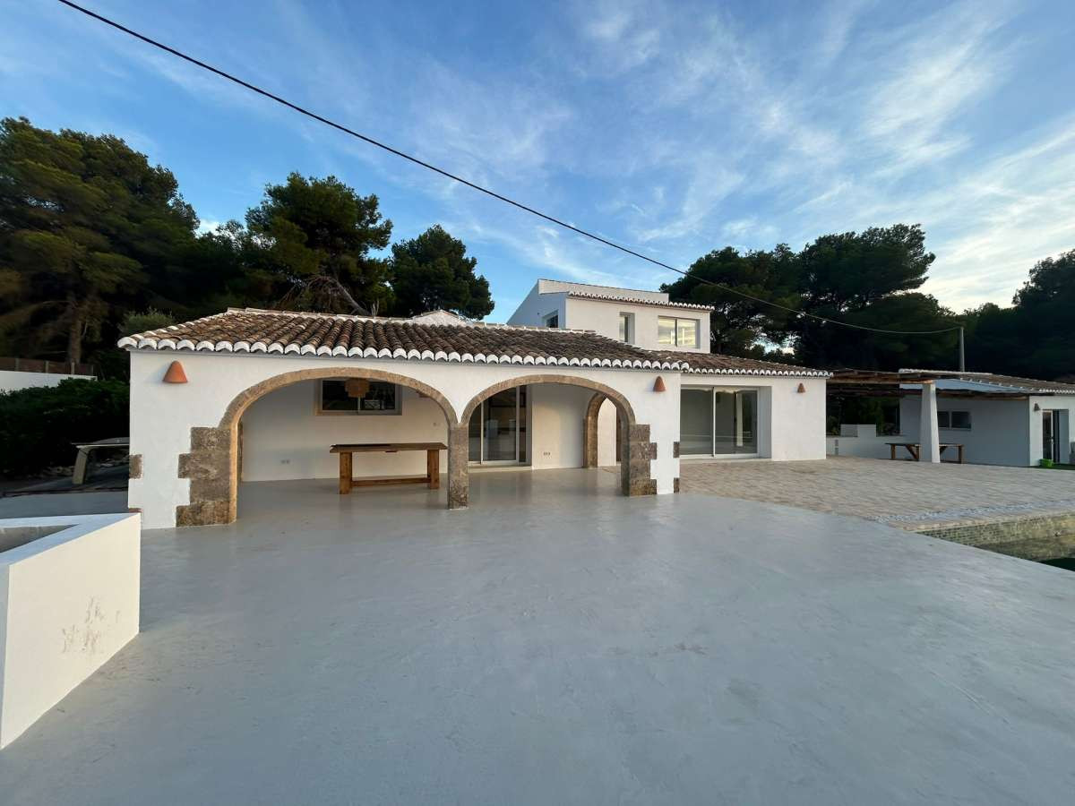 5 Bed Townhouse for sale in Javea Costa Blanca, Alicante, Spain