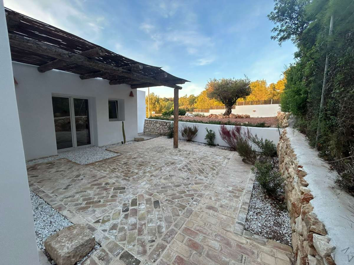 5 Bed Townhouse for sale in Javea Costa Blanca, Alicante, Spain