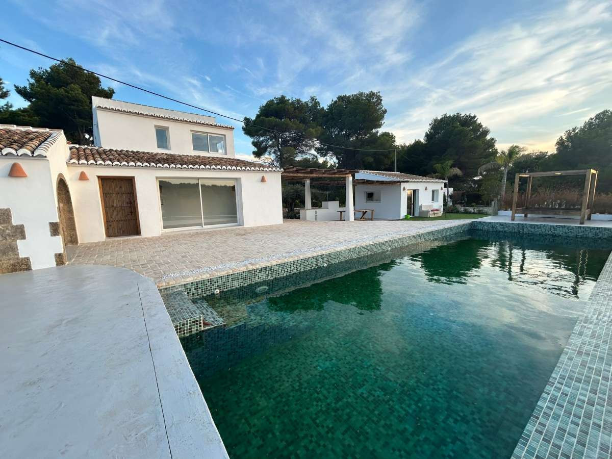 5 Bed Townhouse for sale in Javea Costa Blanca, Alicante, Spain