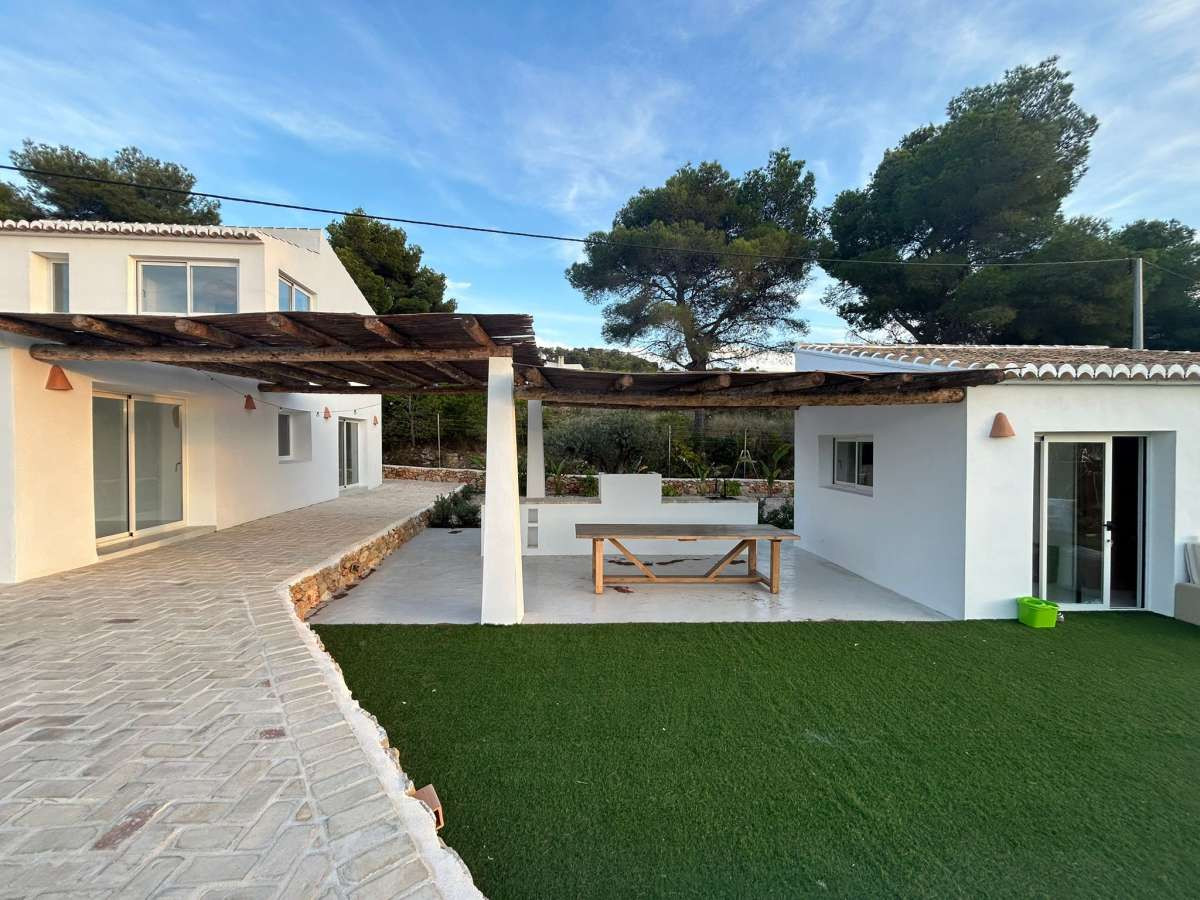 5 Bed Townhouse for sale in Javea Costa Blanca, Alicante, Spain