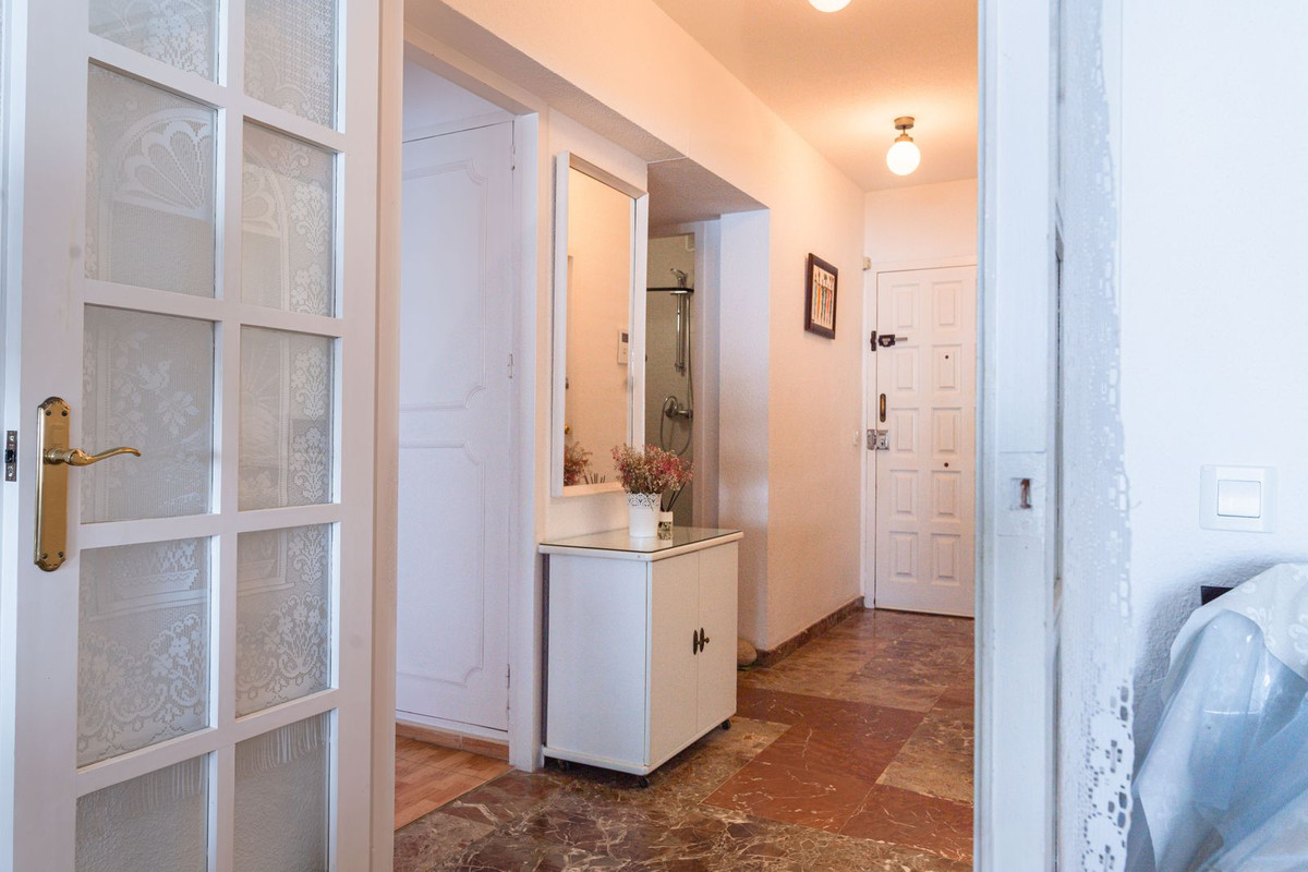 3 Bed Apartment for sale in Benalmadena Costa Costa Del Sol, Málaga, Spain