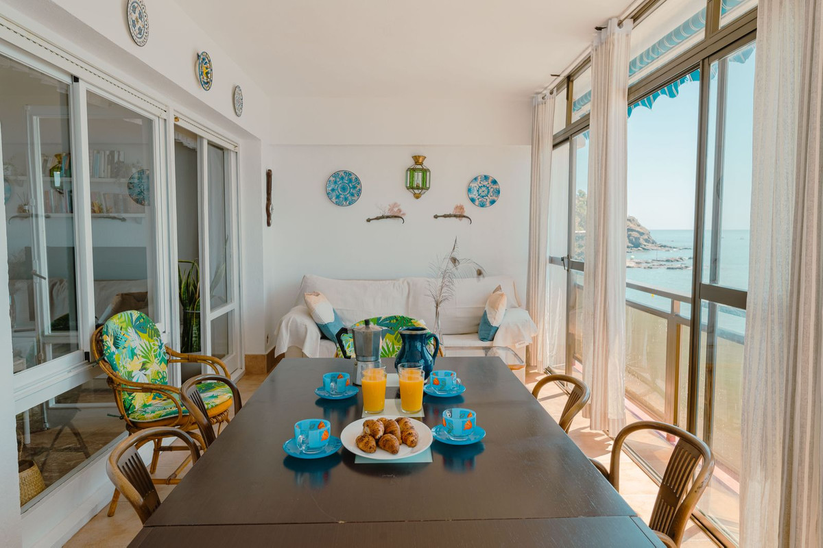 3 Bed Apartment for sale in Benalmadena Costa Costa Del Sol, Málaga, Spain