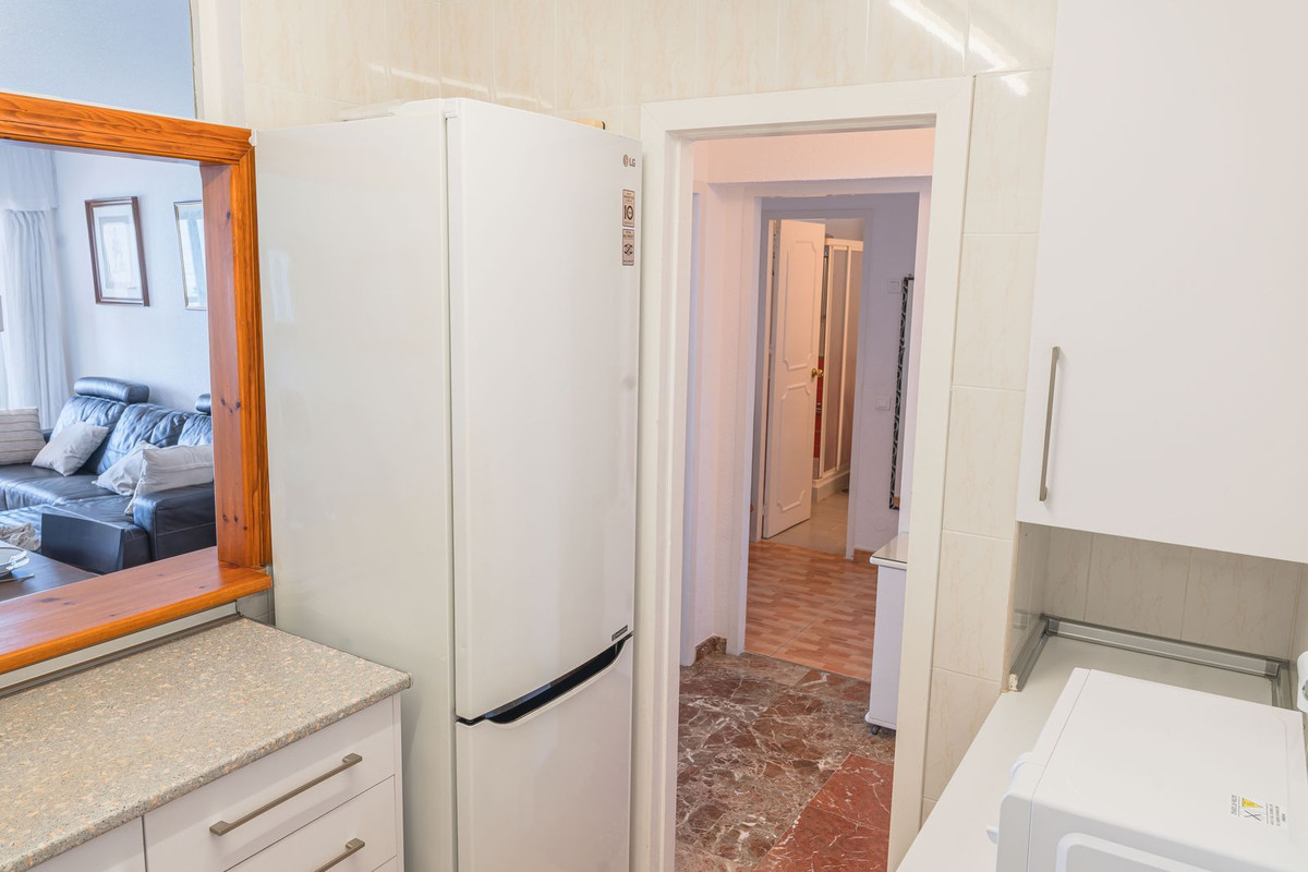 3 Bed Apartment for sale in Benalmadena Costa Costa Del Sol, Málaga, Spain