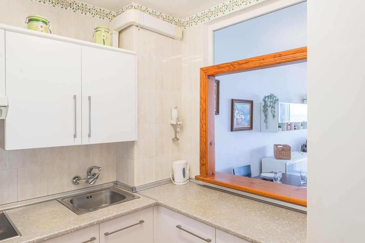 3 Bed Apartment for sale in Benalmadena Costa Costa Del Sol, Málaga, Spain
