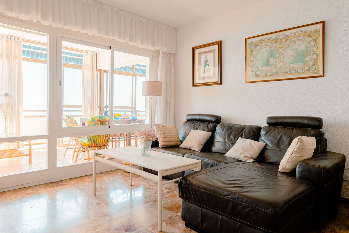 3 Bed Apartment for sale in Benalmadena Costa Costa Del Sol, Málaga, Spain