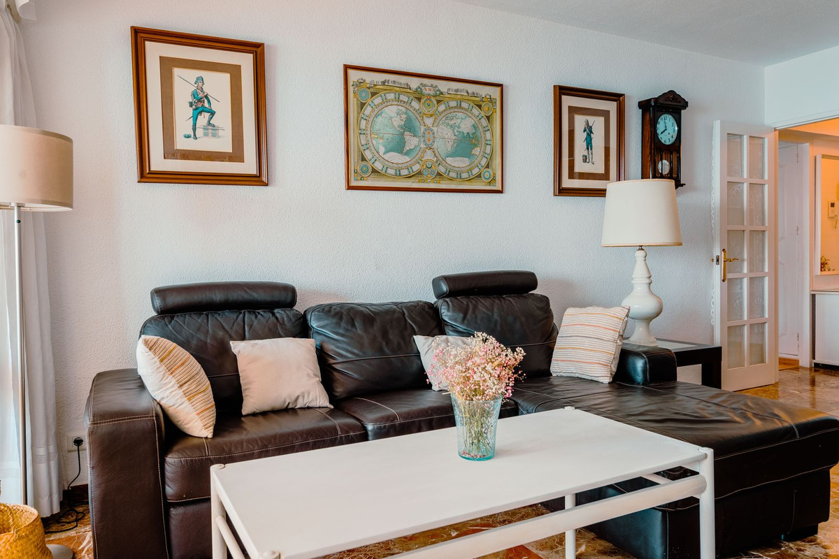 3 Bed Apartment for sale in Benalmadena Costa Costa Del Sol, Málaga, Spain