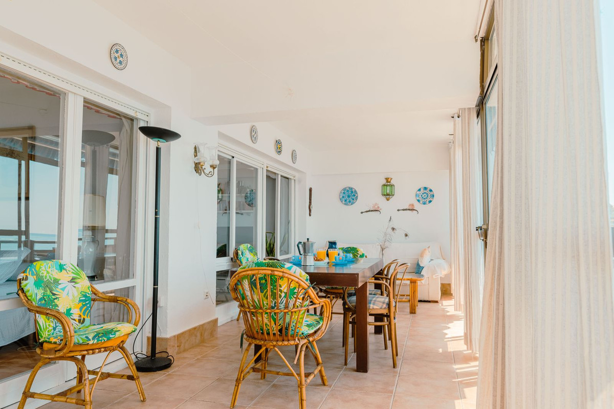 3 Bed Apartment for sale in Benalmadena Costa Costa Del Sol, Málaga, Spain