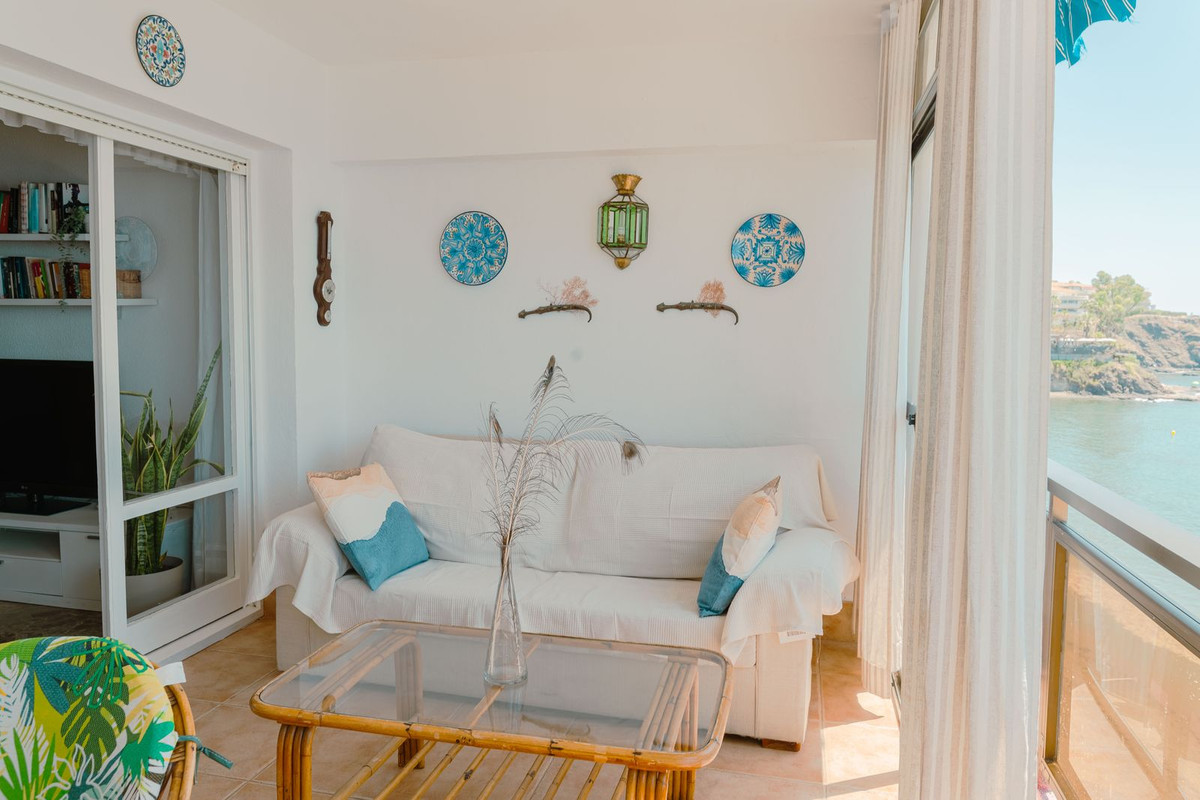 3 Bed Apartment for sale in Benalmadena Costa Costa Del Sol, Málaga, Spain