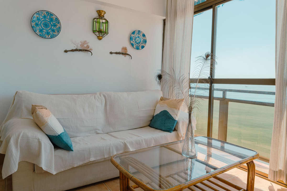 3 Bed Apartment for sale in Benalmadena Costa Costa Del Sol, Málaga, Spain