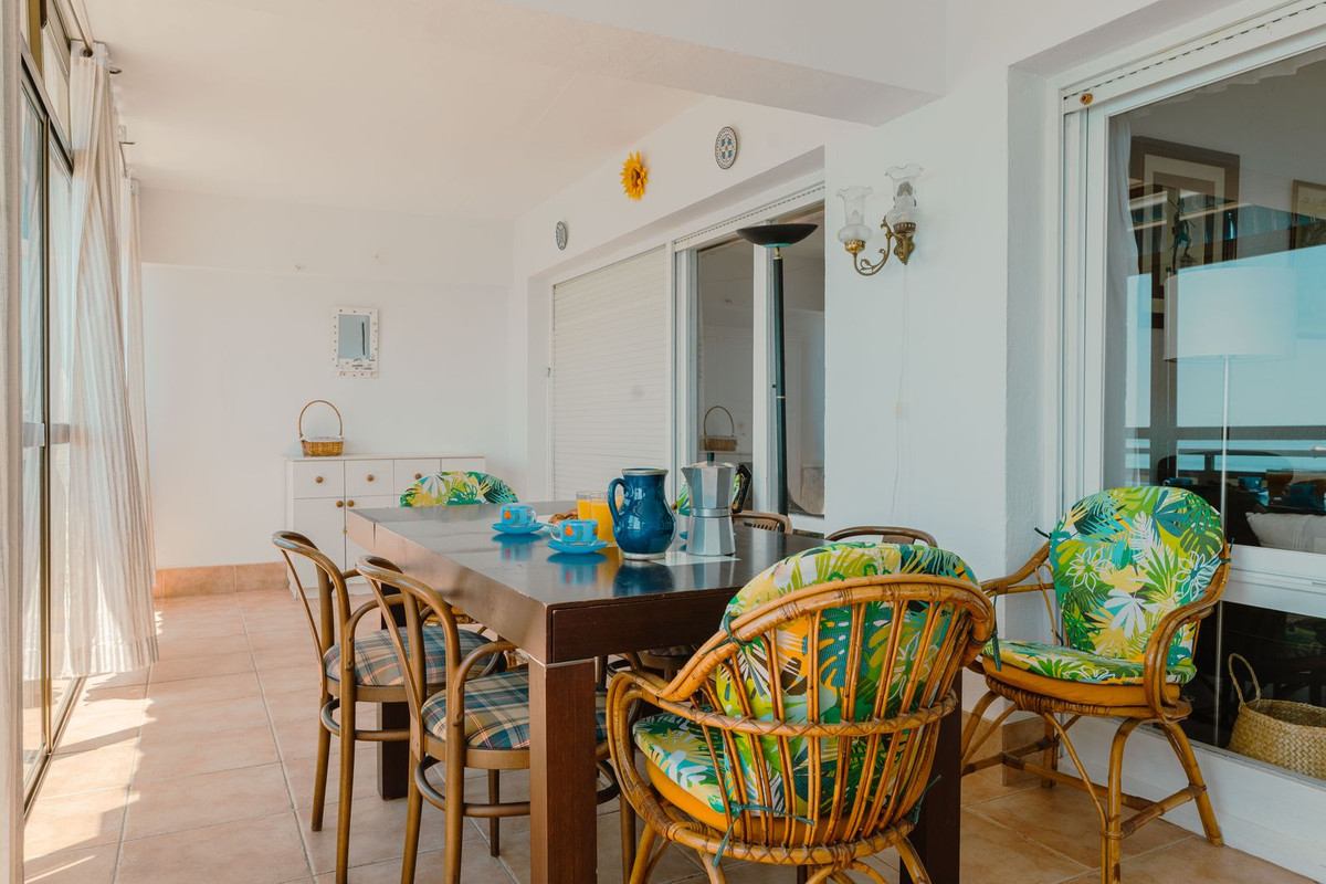 3 Bed Apartment for sale in Benalmadena Costa Costa Del Sol, Málaga, Spain