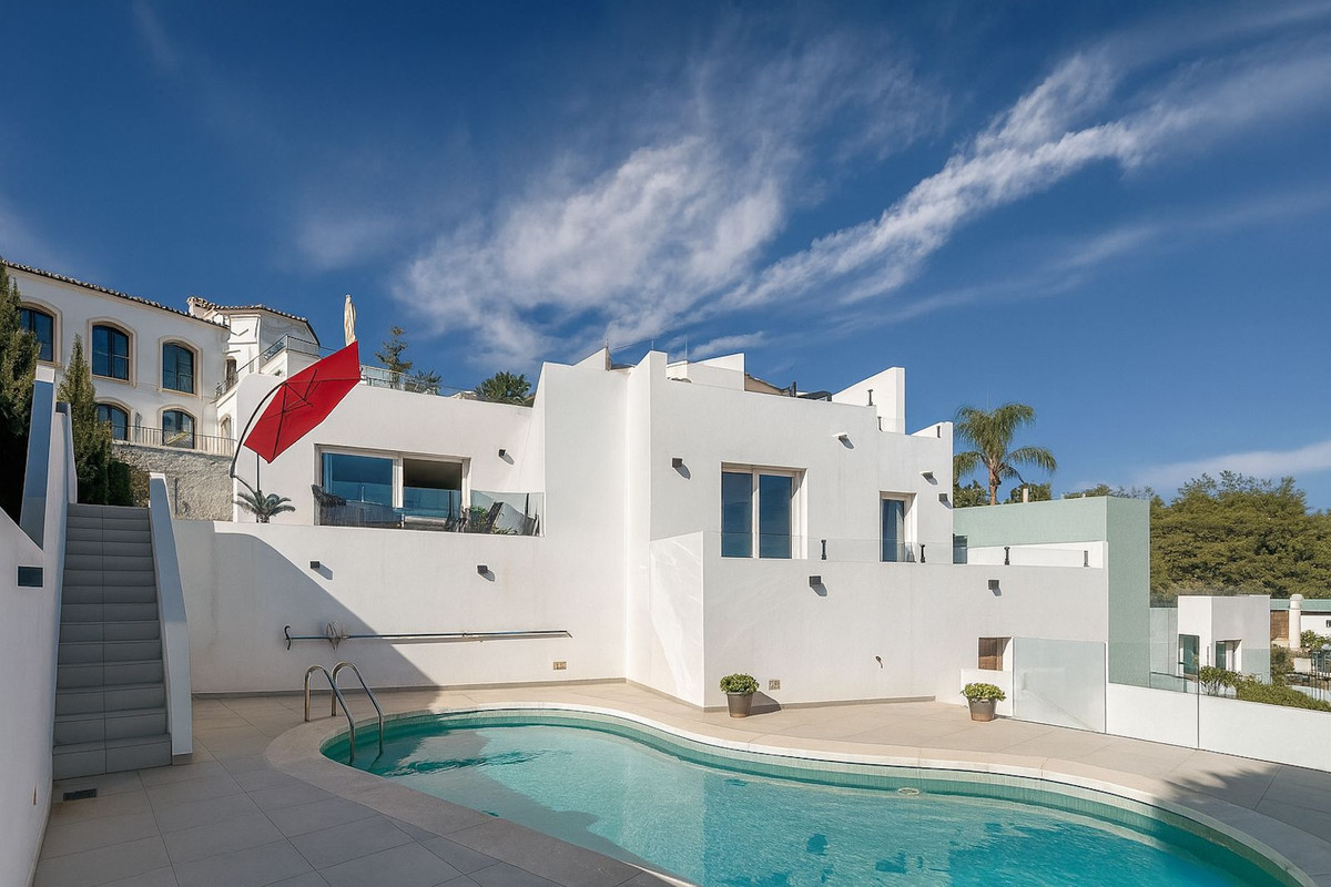 Se vende Villa - Chalet de 3 dormitorios en Costa Del Sol, Málaga, España