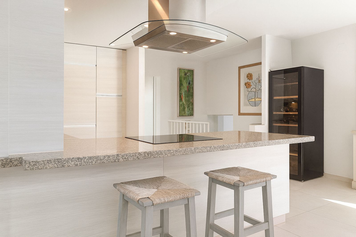 Se vende Villa - Chalet de 3 dormitorios en Costa Del Sol, Málaga, España