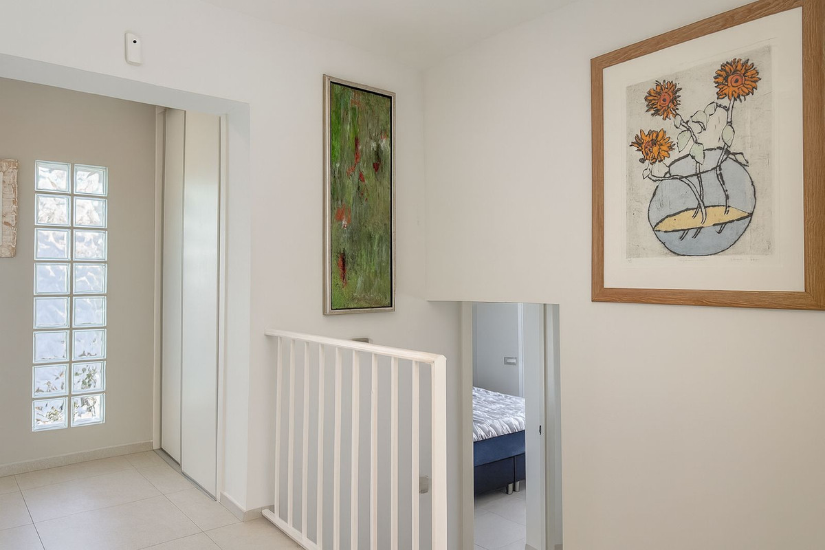 Se vende Villa - Chalet de 3 dormitorios en Costa Del Sol, Málaga, España