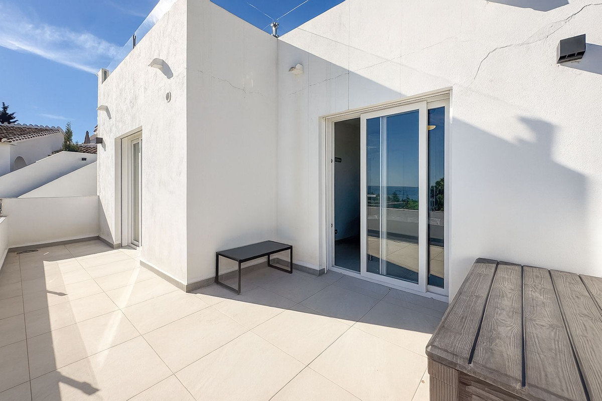 Se vende Villa - Chalet de 3 dormitorios en Costa Del Sol, Málaga, España