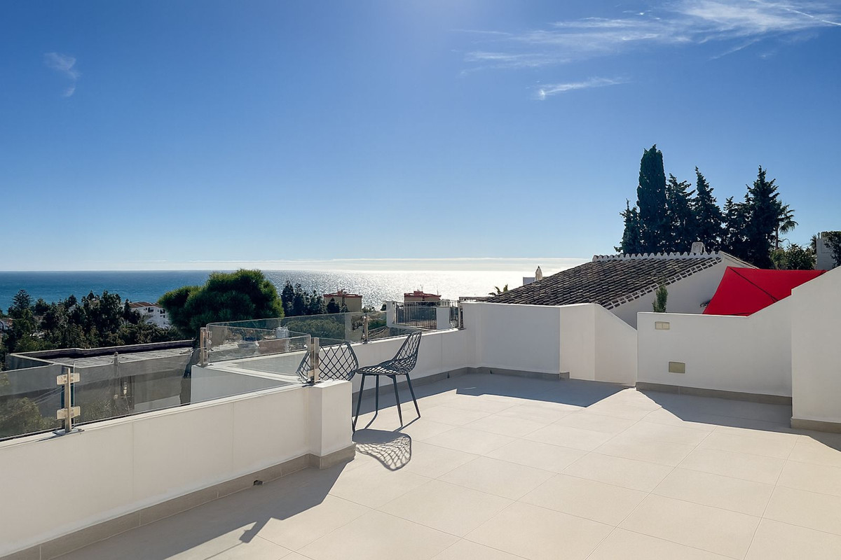Se vende Villa - Chalet de 3 dormitorios en Costa Del Sol, Málaga, España