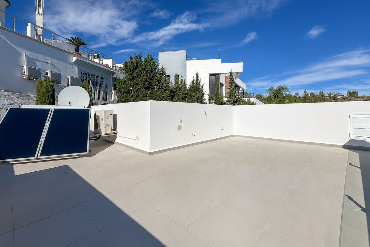Se vende Villa - Chalet de 3 dormitorios en Costa Del Sol, Málaga, España