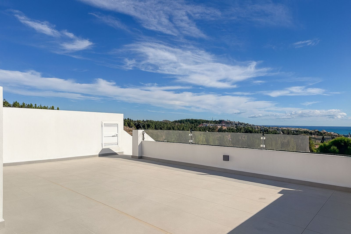 Se vende Villa - Chalet de 3 dormitorios en Costa Del Sol, Málaga, España