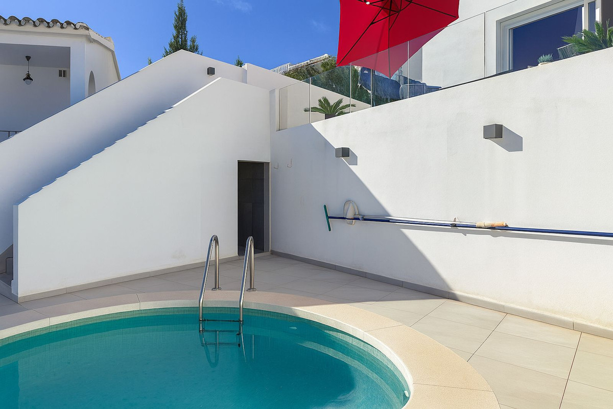 Se vende Villa - Chalet de 3 dormitorios en Costa Del Sol, Málaga, España
