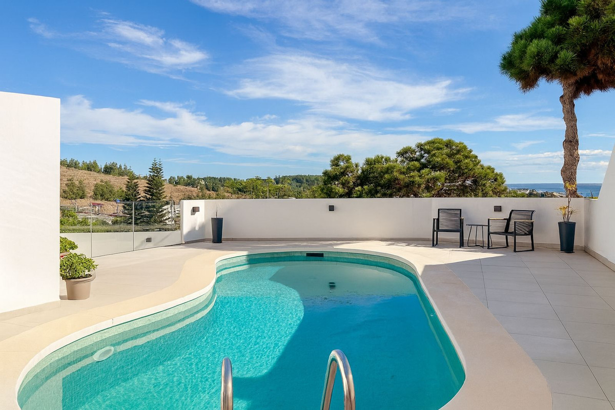 Se vende Villa - Chalet de 3 dormitorios en Costa Del Sol, Málaga, España