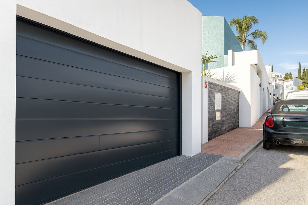 Se vende Villa - Chalet de 3 dormitorios en Costa Del Sol, Málaga, España