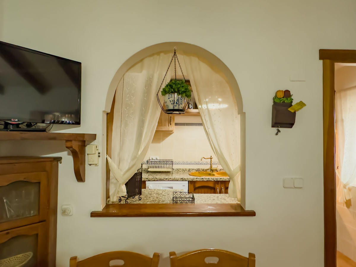 Se vende Finca - Cortijo de 2 dormitorios en Costa Del Sol, Málaga, España