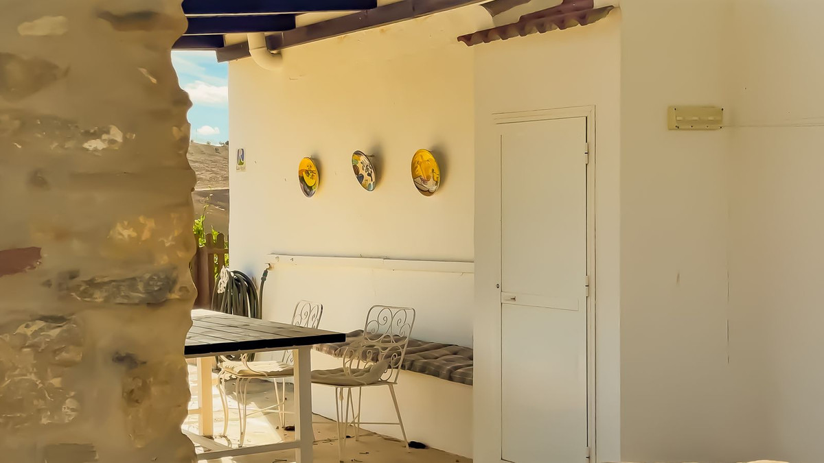 Se vende Finca - Cortijo de 2 dormitorios en Costa Del Sol, Málaga, España