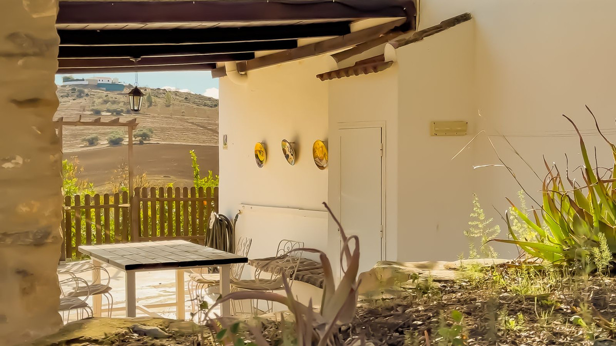 Se vende Finca - Cortijo de 2 dormitorios en Costa Del Sol, Málaga, España