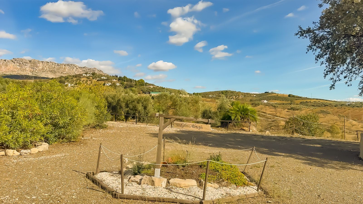 Se vende Finca - Cortijo de 2 dormitorios en Costa Del Sol, Málaga, España
