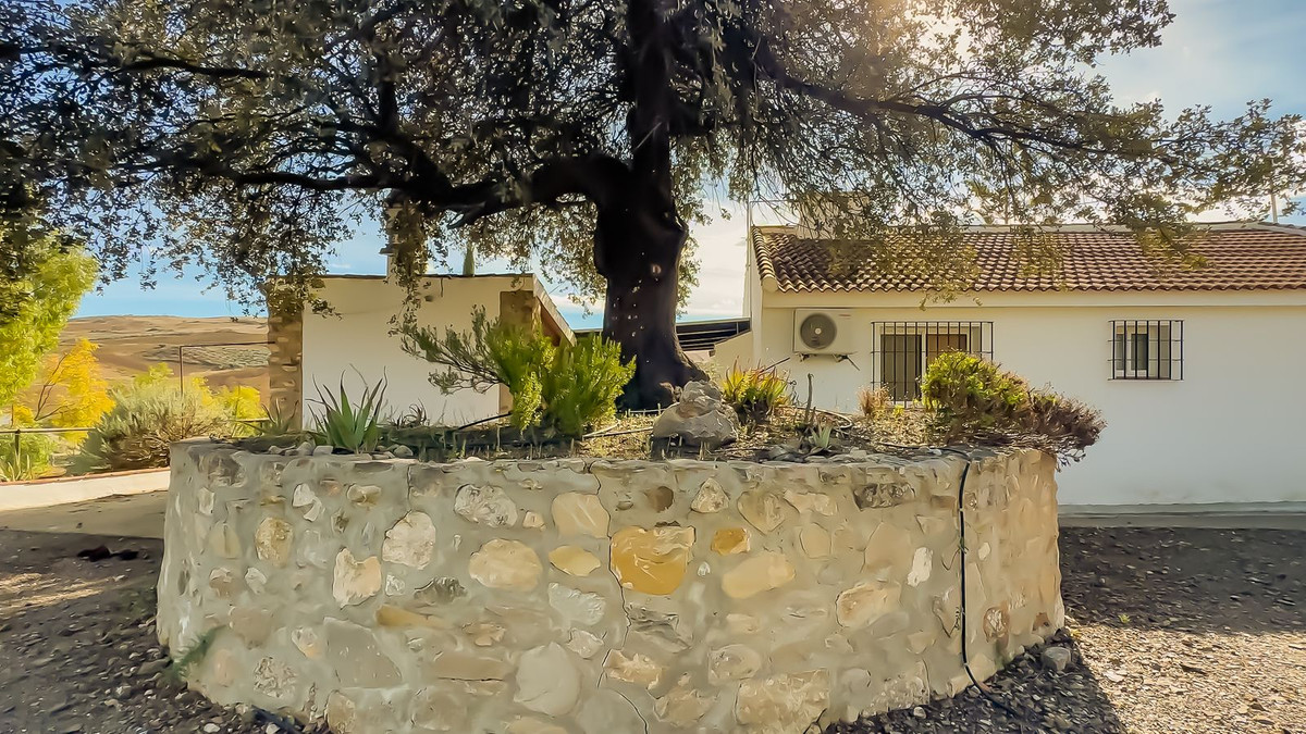 Se vende Finca - Cortijo de 2 dormitorios en Costa Del Sol, Málaga, España