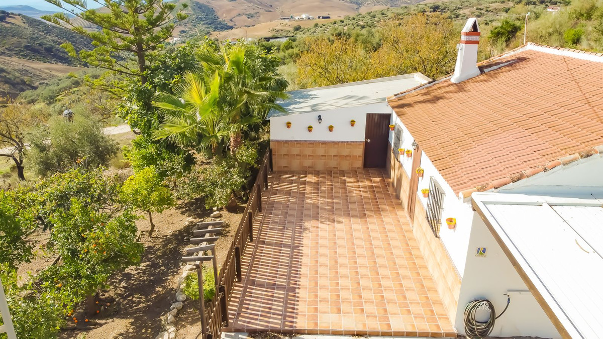 Se vende Finca - Cortijo de 2 dormitorios en Costa Del Sol, Málaga, España