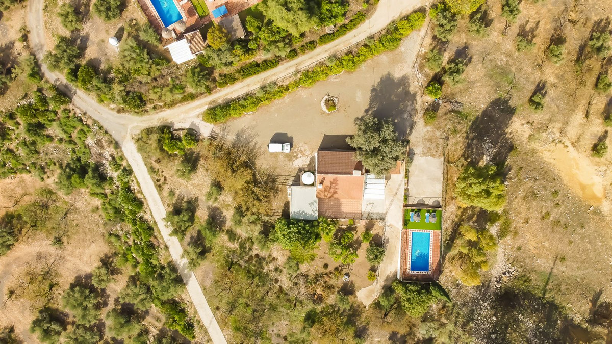 Se vende Finca - Cortijo de 2 dormitorios en Costa Del Sol, Málaga, España