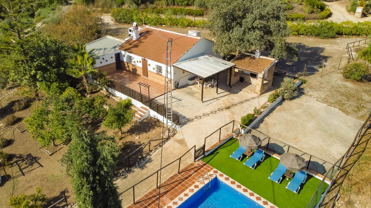 Se vende Finca - Cortijo de 2 dormitorios en Costa Del Sol, Málaga, España
