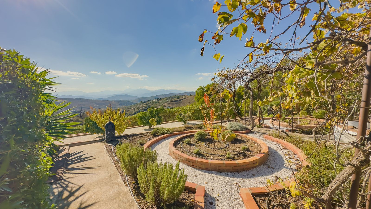 Se vende Finca - Cortijo de 13 dormitorios en Costa Del Sol, Málaga, España