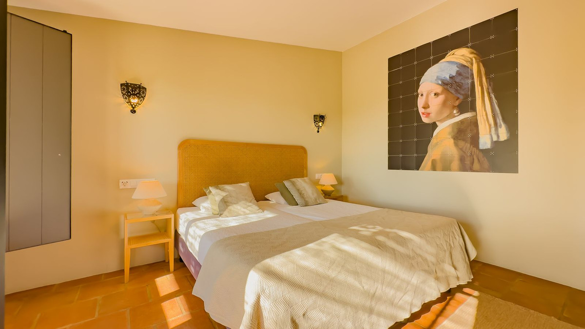 Se vende Finca - Cortijo de 13 dormitorios en Costa Del Sol, Málaga, España