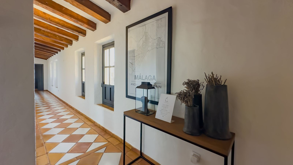 Se vende Finca - Cortijo de 13 dormitorios en Costa Del Sol, Málaga, España